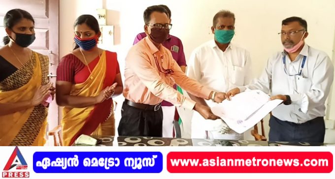 റൂസ കോളേജ് യാഥാര്ത്ഥ്യത്തിലേക്ക് കോളേജിനായുള്ള സ്ഥലം കൈമാറി