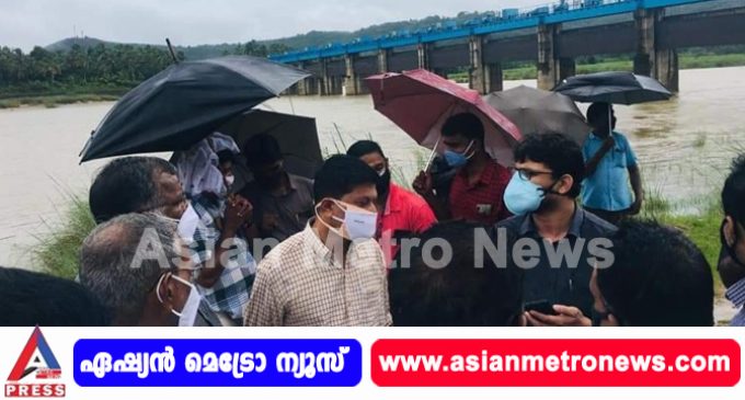 പാലക്കാട് ഓങ്ങല്ലൂർ ചങ്ങണാംകുന്ന് റെഗുലേറ്റർ കം ബ്രിഡ്ജിൽ നടപ്പാതക്ക് 18 ലക്ഷം രൂപയുടെ ഫണ്ട് അനുവദിച്ചു.