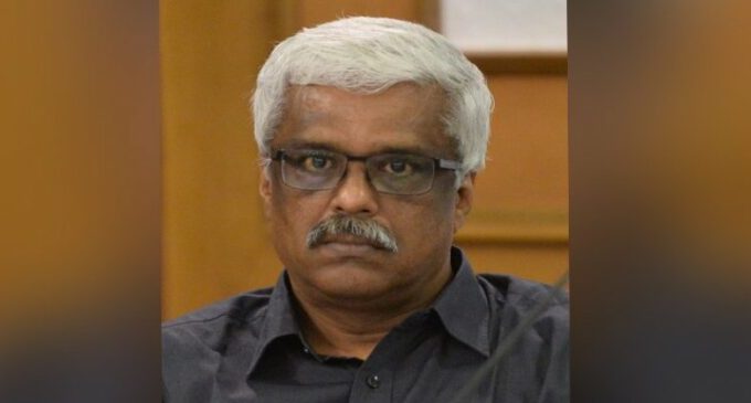 എം. ശിവശങ്കറിനെ എന്ഫോഴ്സ്മെന്റ് കസ്റ്റഡിയിലെടുത്തു.