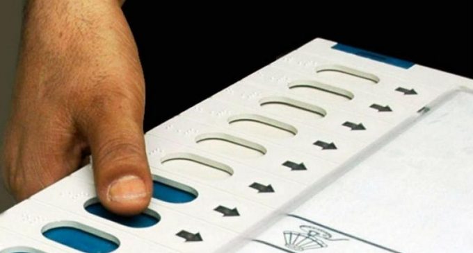 Assembly Election 2021 | അരൂരില് വെബ്കാസ്റ്റിങ് പരിഗണിക്കാന് തെരഞ്ഞെടുപ്പ് കമ്മീഷന് ഹൈക്കോടതി നിര്ദേശം
