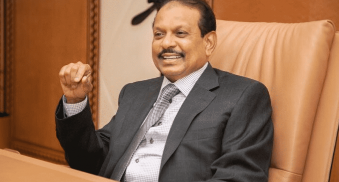 ‘ദൈവം കൊണ്ടിറക്കിയത് പോലെ തോന്നി’: അപകടനിമിഷത്തെക്കുറിച്ച് യൂസഫലിയുടെ വാക്കുകൾ