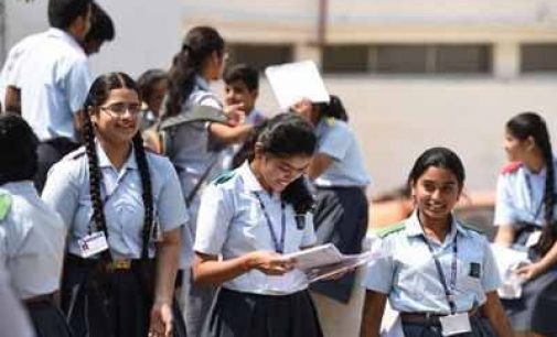 സിബിഎസ്ഇ പന്ത്രണ്ടാം ക്ലാസ് പരീക്ഷ മാറ്റിവച്ചു; പത്താം ക്ലാസ് പരീക്ഷ റദ്ദാക്കി…