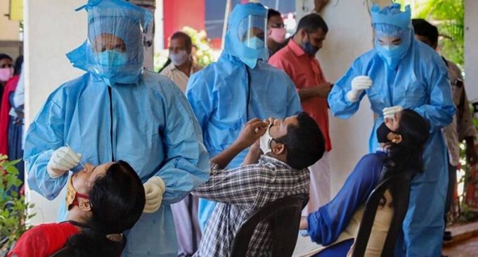 ടെസ്റ്റ് പോസിറ്റിവിറ്റി നിരക്ക് ഉയർന്ന പഞ്ചായത്തുകളിൽ എല്ലാ വീടുകളിലും പരിശോധന