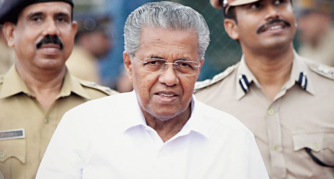 രാജകീയമായി രണ്ടാംവരവ്: പിണറായി കണ്ണൂരിൽ നിന്ന് തിരുവനന്തപുരത്തേക്ക് തിരിച്ചു