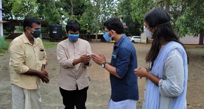 സ്കോളർഷിപ്പ് തുക മുഖ്യമന്ത്രിയുടെ ദുരിതാശ്വാസ നിധിയിലേക്ക് നൽകി മാതൃകയായ അശോക് പി നായർ എന്ന വിദ്യാർത്ഥി