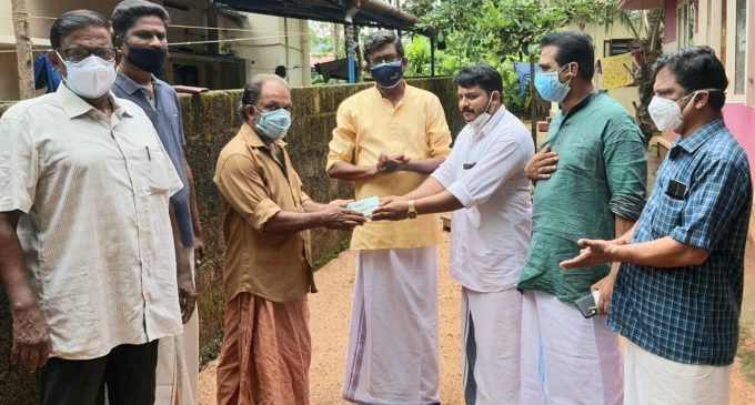 ഇരു വൃക്കകളും തകരാറിലായ യുവാവിന് വാട്സ് ആപ് കൂട്ടായ്മയുടെ കൈത്താങ്