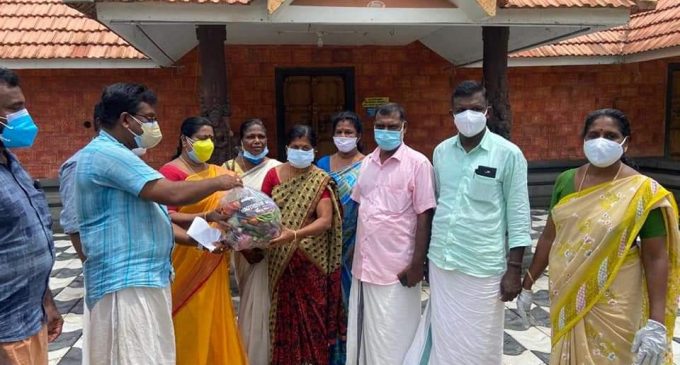 കോവിഡ് മഹാമാരിയിൽ ദുരിതമനുഭവിക്കുന്ന ഭവനങ്ങളിൽ കിറ്റ് നൽകി.