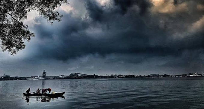 കേരള തീരത്ത് നിന്ന് കടലിൽ പോകാൻ പാടുള്ളതല്ല.