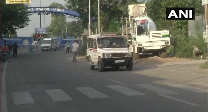 ജമ്മു വ്യോമസേനാ വിമാനത്താവളത്തില് ഇരട്ട സ്ഫോടനങ്ങള്; ഡ്രോണ് ആക്രമണമെന്ന് സംശയം