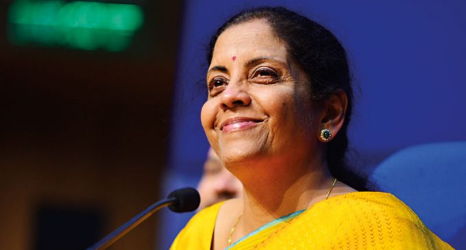 കൊവിഡ് പ്രതിസന്ധിയില് നിന്ന് കരകയറാന് നടപടിയുമായി കേന്ദ്ര സര്ക്കാര്; പ്രഖ്യാപിച്ചത്എട്ടിന കര്മ്മ പദ്ധതികള്