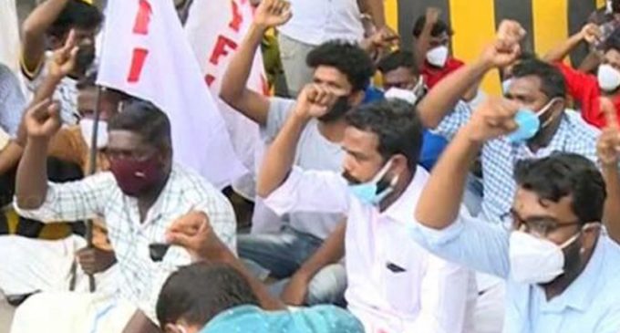 കഴക്കൂട്ടം – കാരോട് ബൈപ്പാസിലെ ടോള് പിരിവ് പുനരാരംഭിച്ചു; ഡി വൈ എഫ് ഐ പ്രതിഷേധം ശക്തം