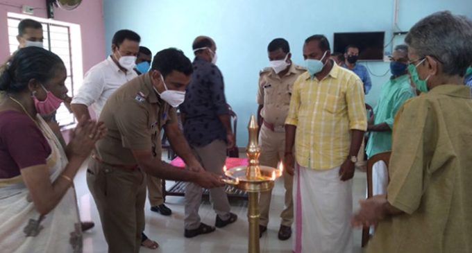 ശരണാലയത്തിലെ അന്തേവാസികൾക്ക് ഓണ സദ്യയും, ഓണക്കോടിയും നൽകി എഴുകോൺ പോലീസ്