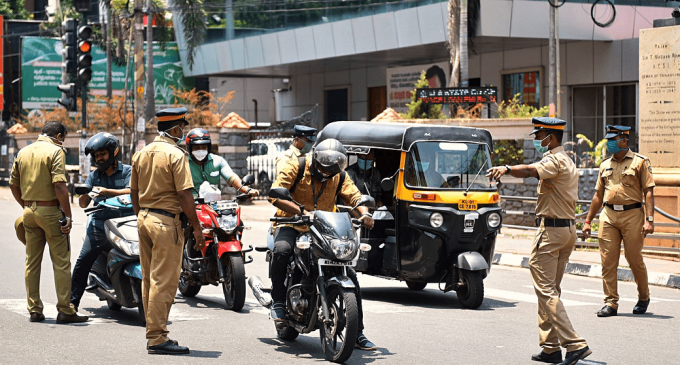 കോവിഡ്: രണ്ടാം ലോക്ക് ഡൗണില് പിഴയായി പോലീസ് പിരിച്ചത് 125 കോടി രൂപ
