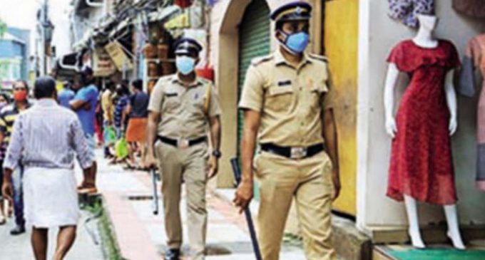 കൊല്ലത്ത് കോവിഡ് സ്ക്വാഡ് പരിശോധന; 21 സ്ഥാപനങ്ങള്ക്ക് പിഴ, 258 സ്ഥാപനങ്ങള്ക്ക് താക്കീത്
