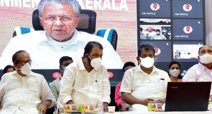 സംസ്ഥാനത്തെ ഐ. ടി ഹാർഡ്വെയർ ഉത്പാദനം പതിനായിരം കോടി രൂപയായി ഉയർത്തും: മുഖ്യമന്ത്രി
