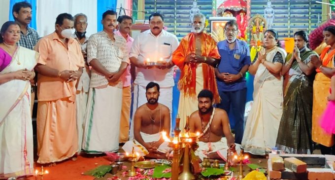 സർവ്വൈശ്വര്യ പൂജ ; ഇഞ്ചക്കാട് തേവർകുഴി ശ്രീകൃഷ്ണ സ്വാമി ക്ഷേത്രത്തിൽ നടന്നു.