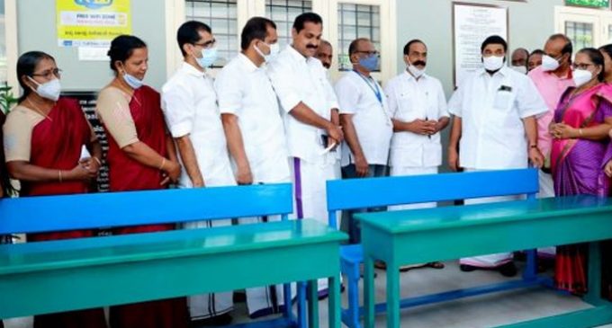 മീനച്ചിൽ പഞ്ചായത്തിലെ സർക്കാർ സ്കൂളുകളിൽ ഇനി മനോഹരമായ ഇരിപ്പിടങ്ങളും ഡെസ്കും