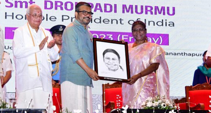 അജു വരച്ചു, രാഷ്ട്രപതിക്കായി കേരളത്തിന്റെ സ്നേഹസമ്മാനം