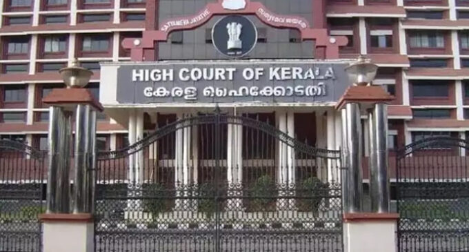 സ്കൂളുകളിലെ ഉച്ചഭക്ഷണ പദ്ധതി കുടിശ്ശികയുമായി ബന്ധപ്പെട്ട ഹർജികൾ ഹൈക്കോടതി ഇന്ന് വീണ്ടും പരിഗണിക്കും